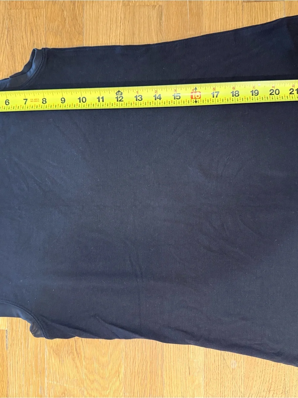 Athleta Black Sleeveless Crew Muscle Tank